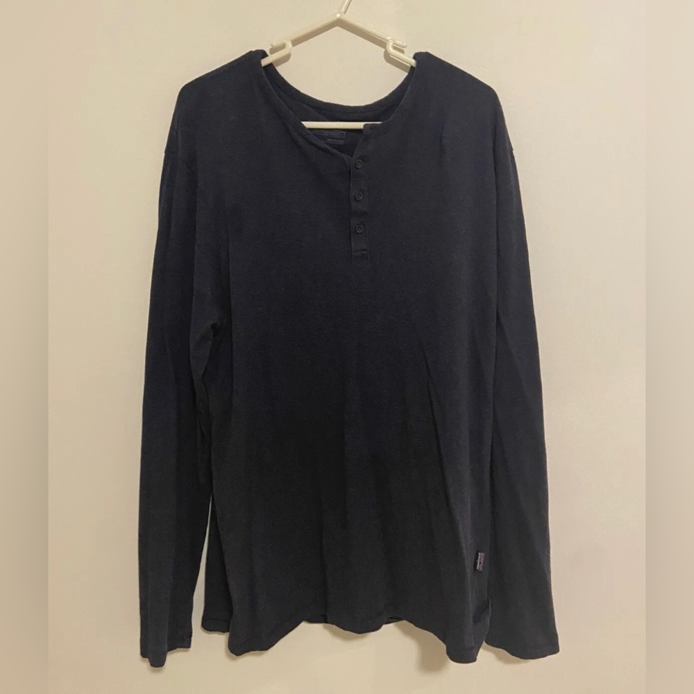 Patagonia Blue Mens Henley Long Sleeved Tee, Large